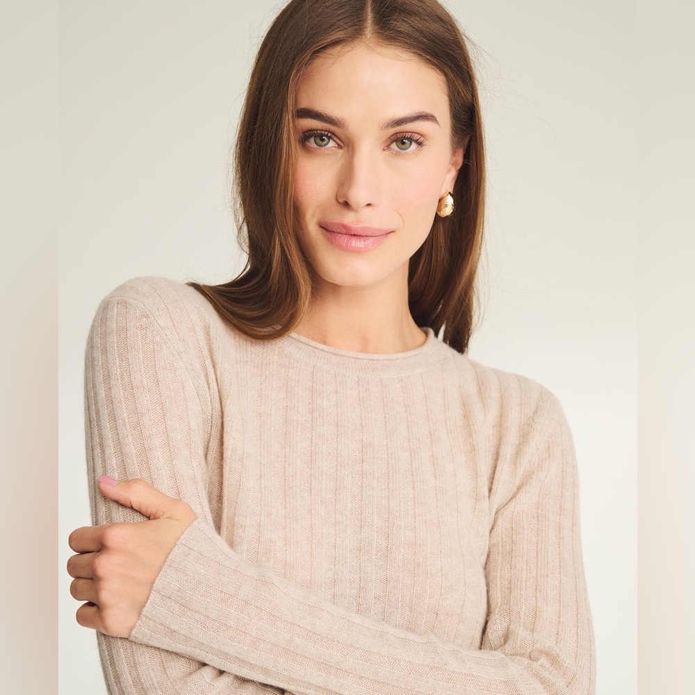 NAAM Lightweight Cashmere Ribbed Sweater - Picture 4 of 12